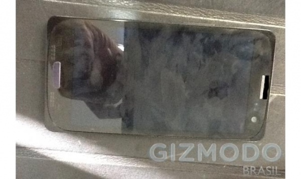 New Samsung Galaxy SIII Pictures Leaked !